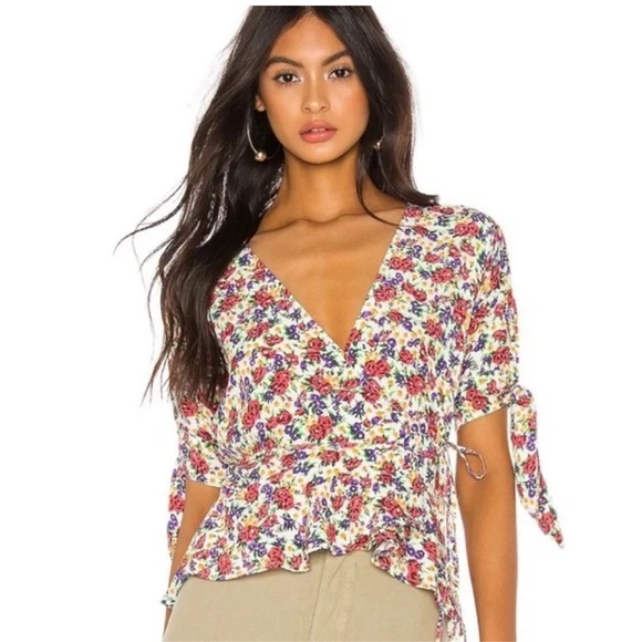 NWT FAITHFUL THE BRAND Lucy floral wrap top size XS - Picture 2 of 6